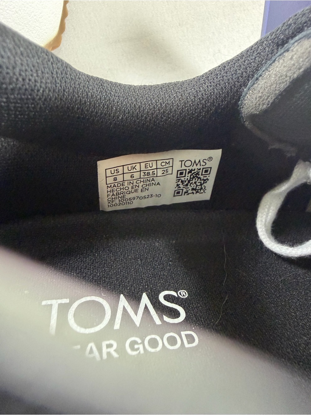 TOMS Women’s Black Canvas Lace-Up Sneakers Size 8 NWT OrthoLite Comfort Shoes - Picture 3 of 4